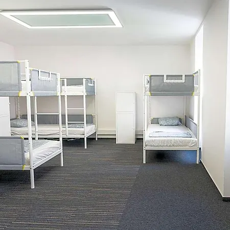 Hostel Wild Elephants Pressburg